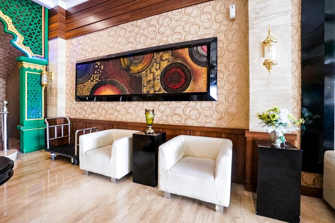 Oyo 289 Hotel Dalwa Syariah Pasuruan Exterior foto